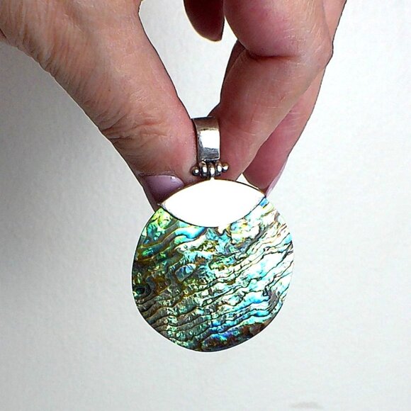 Sterling Silver Abalone Shell Pendant Made In Thailand - Picture 2 of 5
